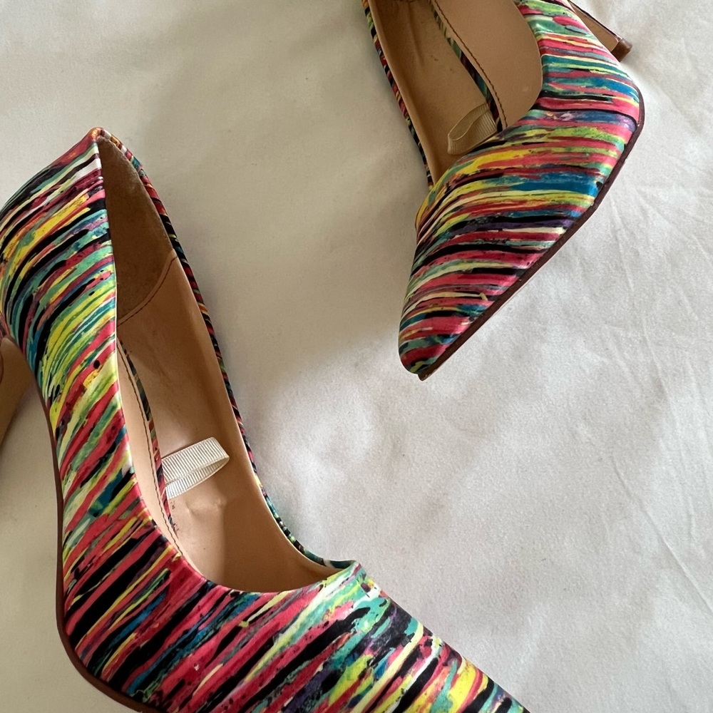 Multi Colored Pumps - Picture 2 of 6